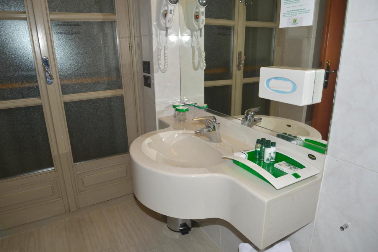 Hotel Sure By Western Centre 4*