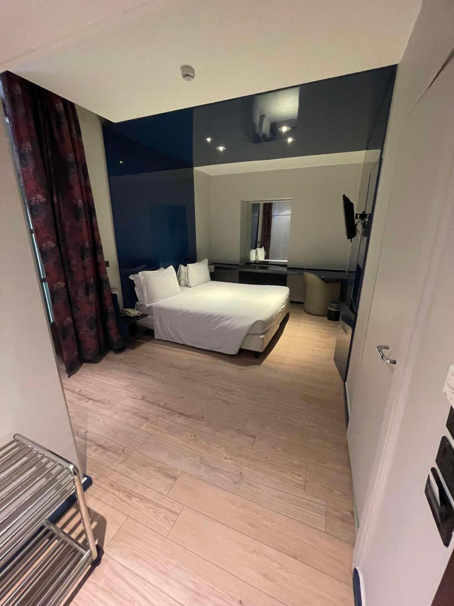 Sure By Western Centre 4* Torino