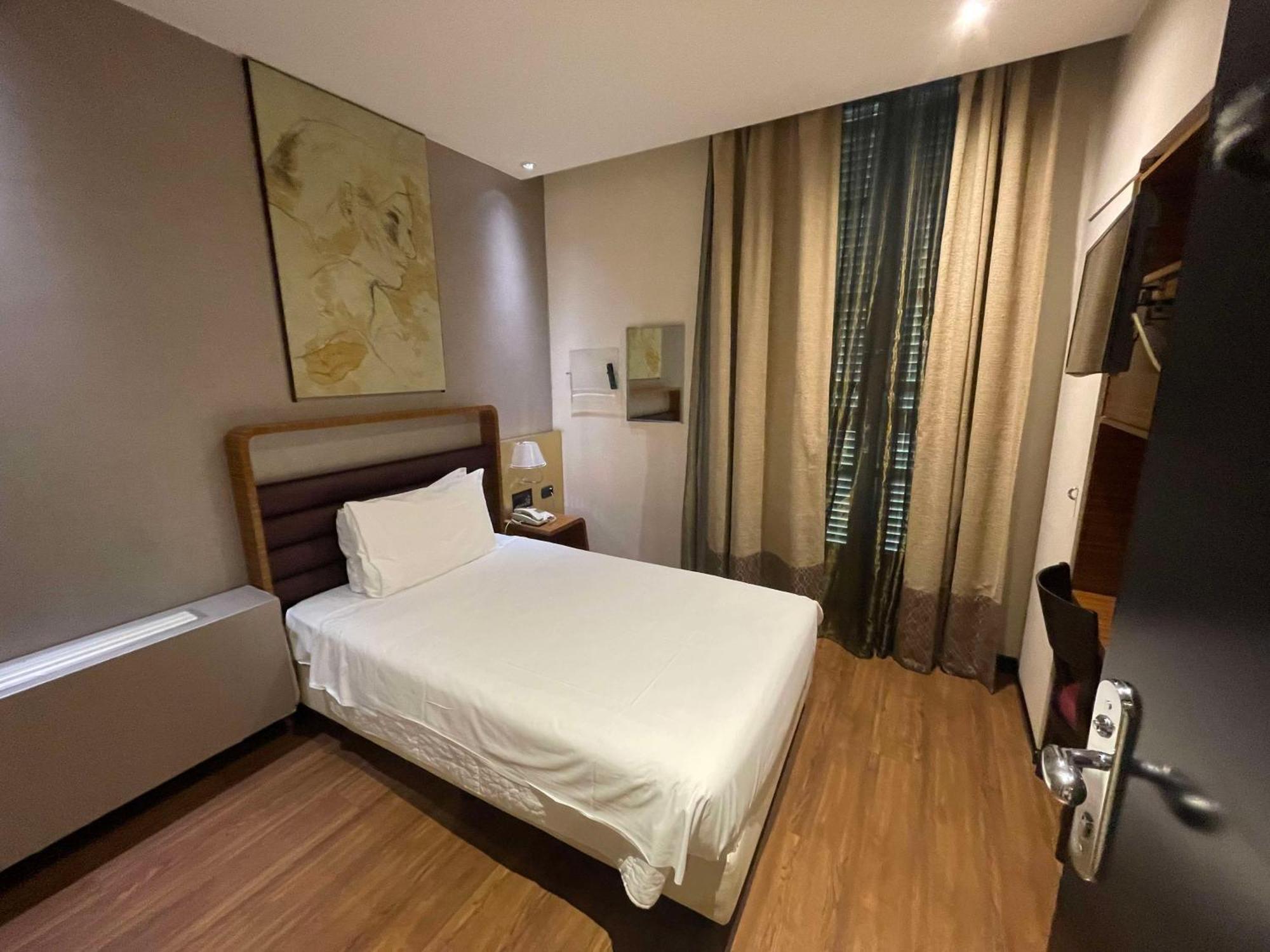Hotel Sure By Western Centre